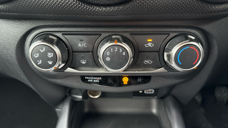 Nissan Juke 1.0 DiG-T 114 Acenta 5dr Petrol Hatchback